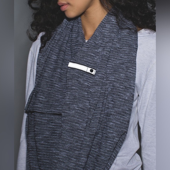 Lululemon | Vinyasa Scarf - Picture 1 of 6